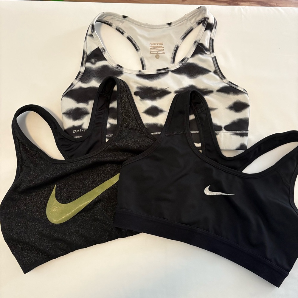 Nike Women's Sports Bra Bundle - Size Adult Small